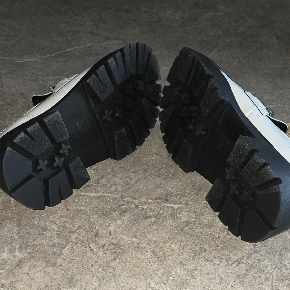 (J46) White and Black Platform Shoes with Chunky Sole Womans Shoes 7.5 - Picture 5 of 10